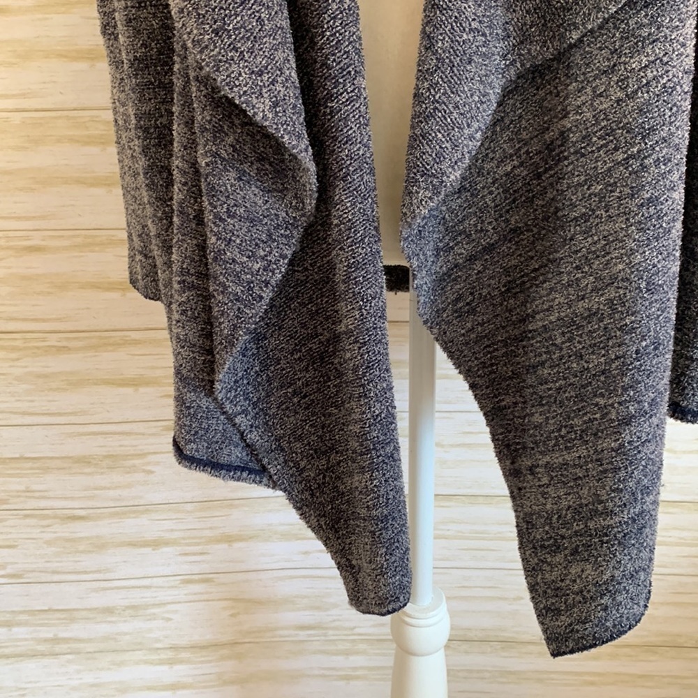Barefoot Dreams Bamboo Chic Light Cardigan - Picture 4 of 9